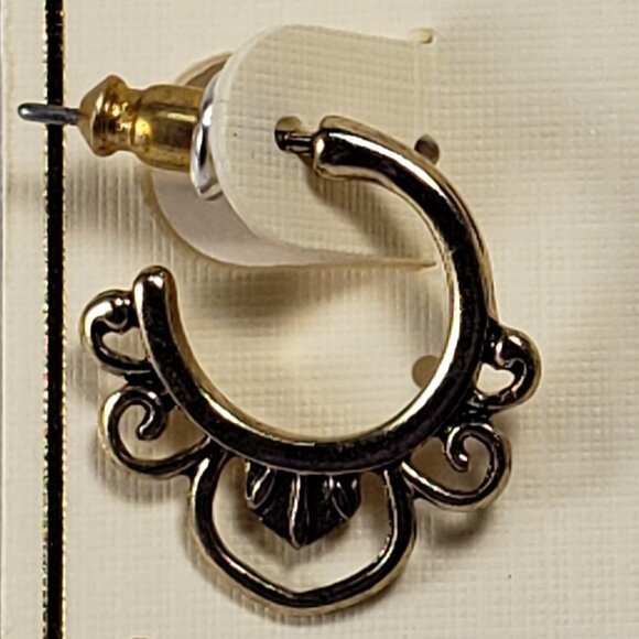 Stunning Polished Gold-Tone Open Hoop Design Earrings for a Chic Look - Picture 2 of 5
